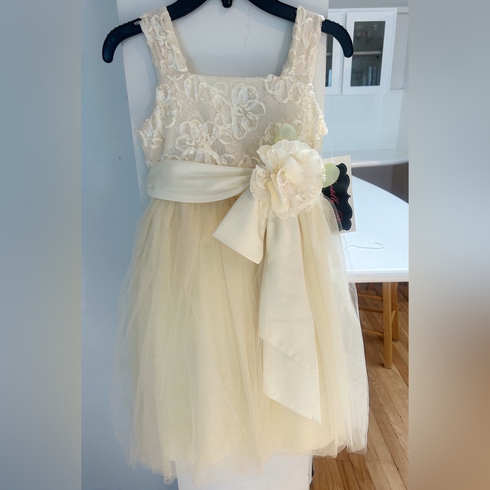 NWT ivory flower girl dress size 10 girls